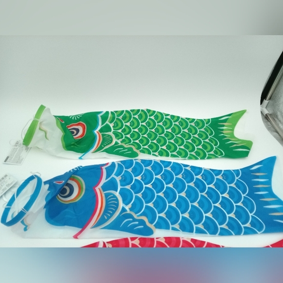 NWT 4 Carp Streamers for outside - Picture 4 of 4